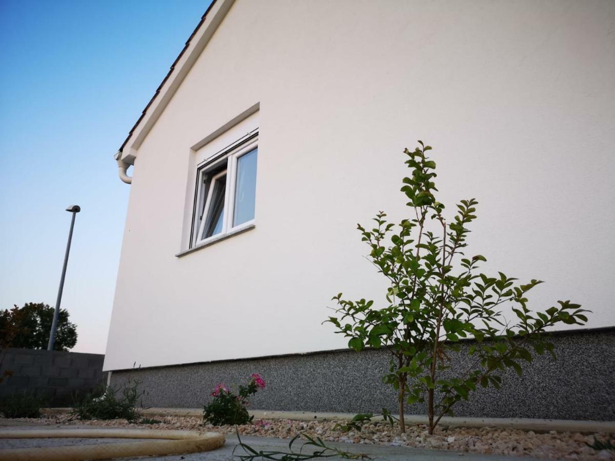 Holiday Home Visnja Nin Exterior foto